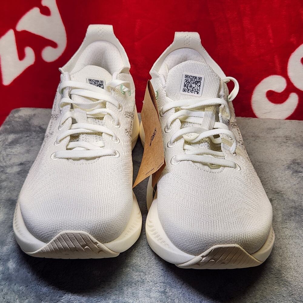 ASICS Nimbus Mirai Womens Size 8 White Running Walking Shoes NWT FF Blast+